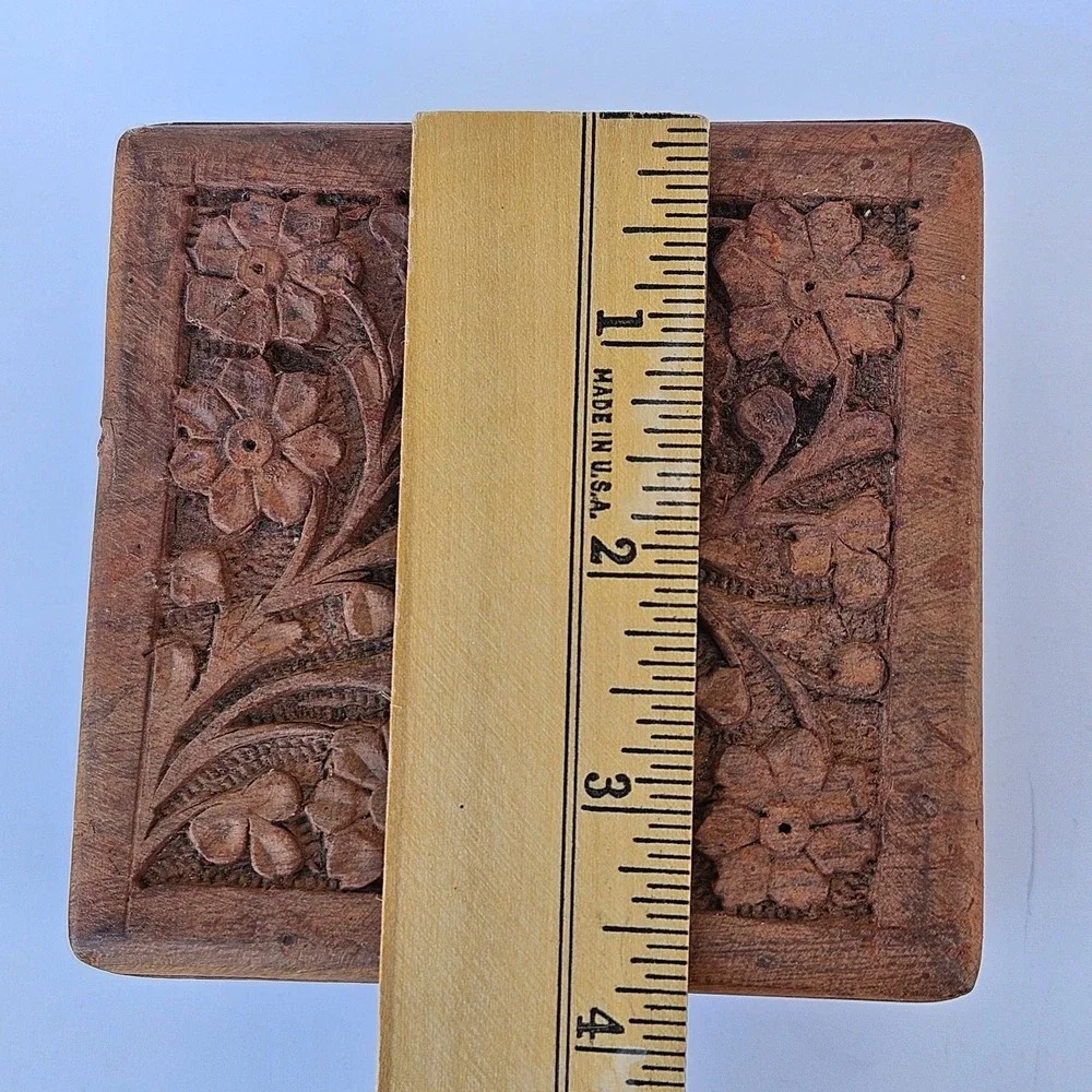 Vintage Hand Carved Wooden Trinket Box Floral India Hinged Jewelry‎ Rustic Boho